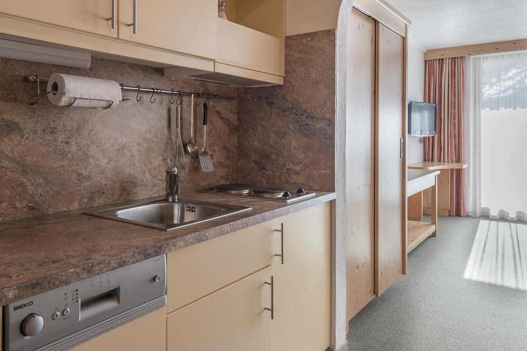 Pension Bergfrieden Obergurgl Ruang foto